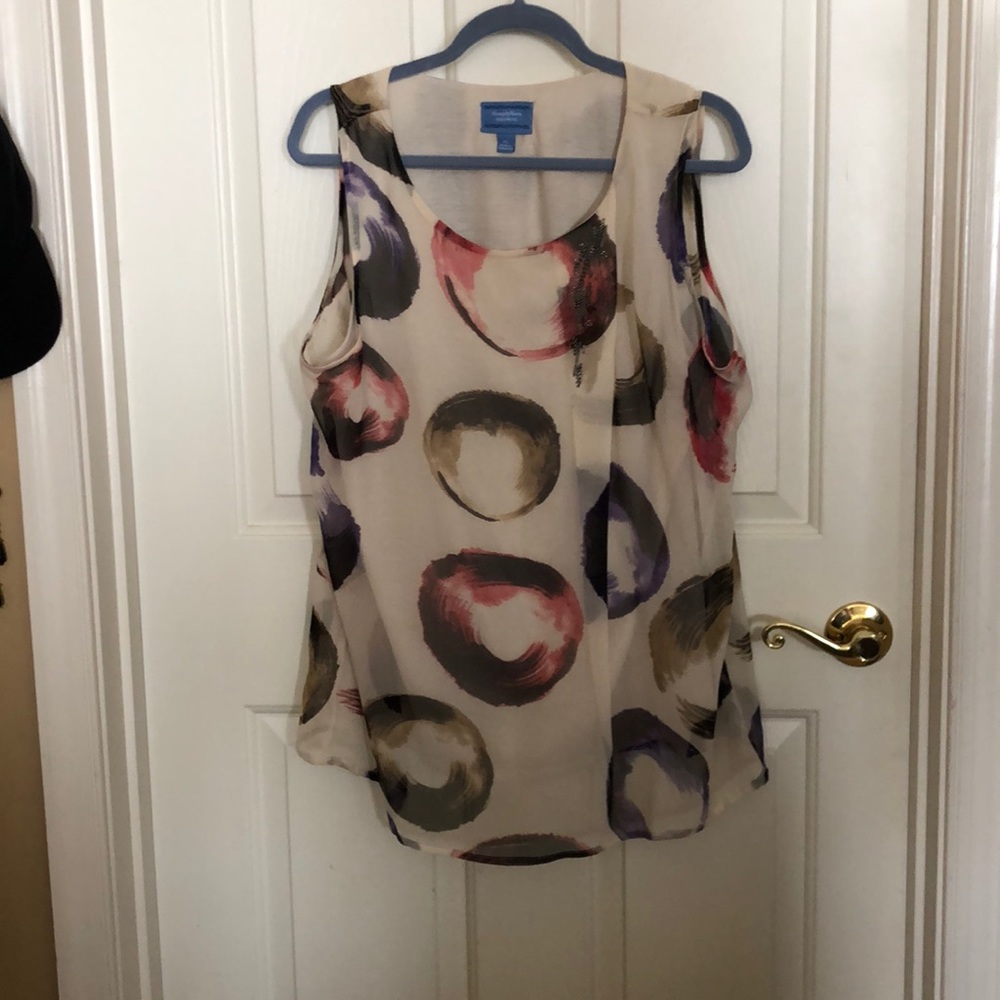 Simply Vera sleeveless blouse.